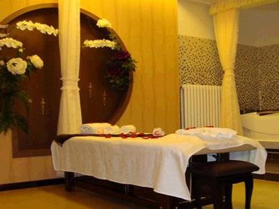 广州丝足：从足尖到心间的温暖体验