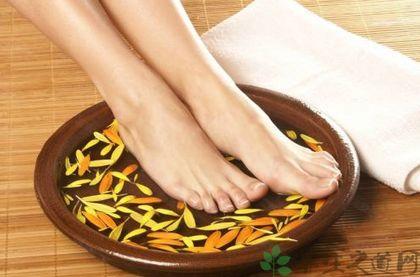 广州丝足坊为您汇总泡脚养生文化