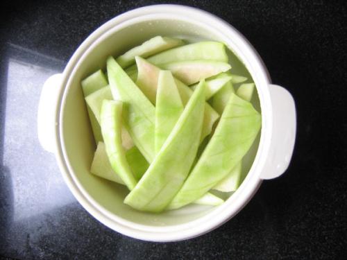 秋天吃完西瓜其实可以用西瓜皮来养生